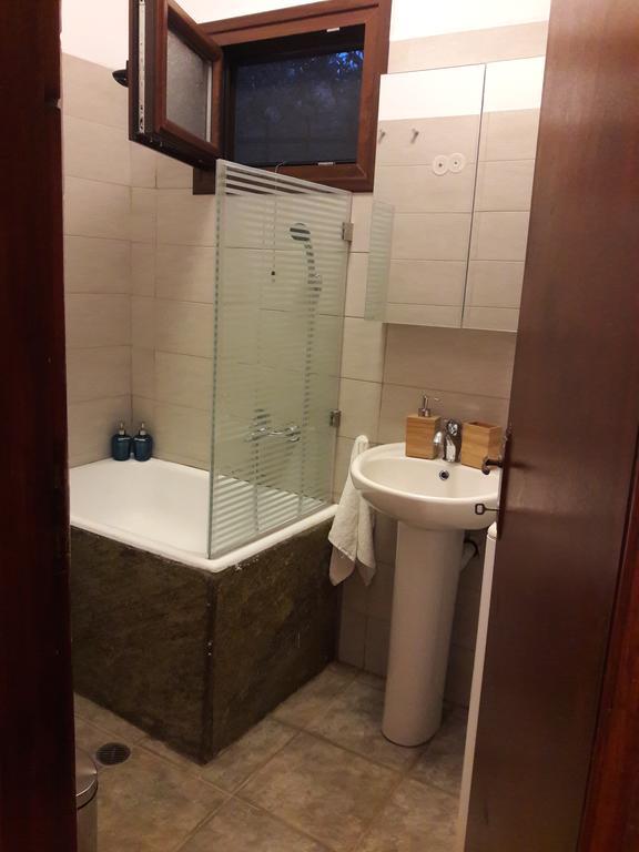 Kesi Holiday Home Потістіка Екстер'єр фото