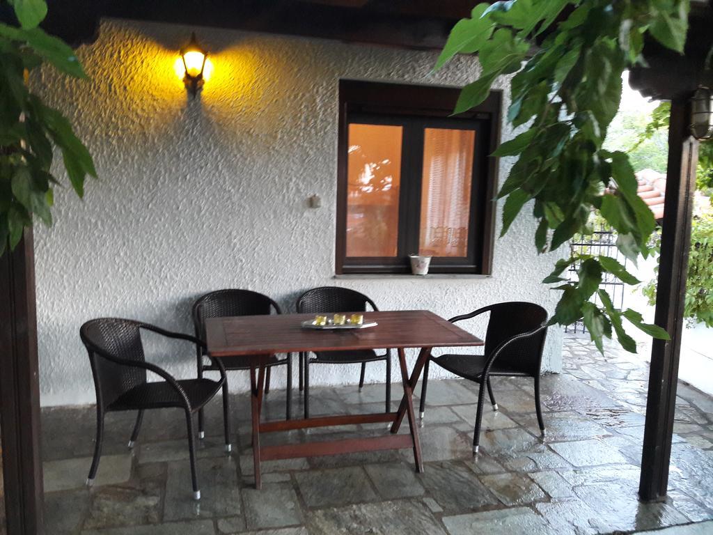 Kesi Holiday Home Потістіка Екстер'єр фото