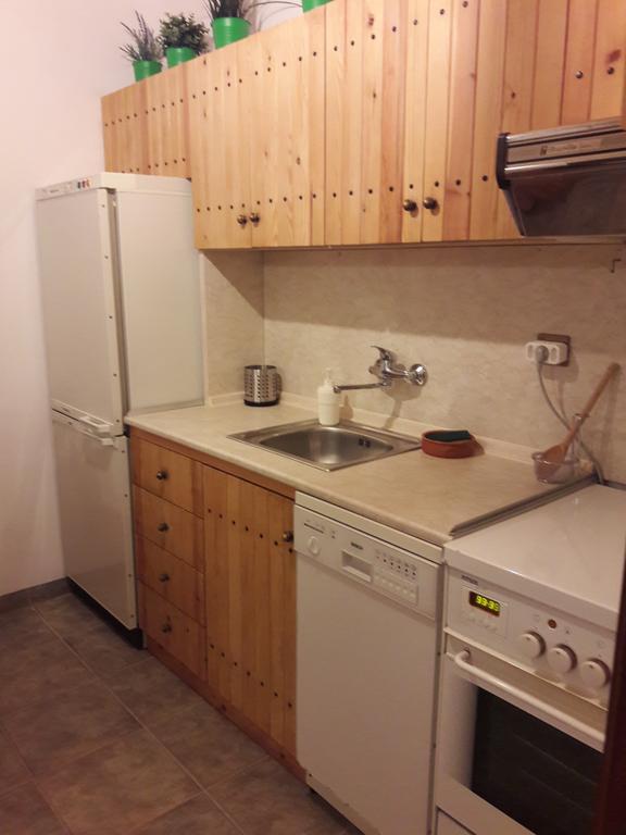 Kesi Holiday Home Потістіка Екстер'єр фото