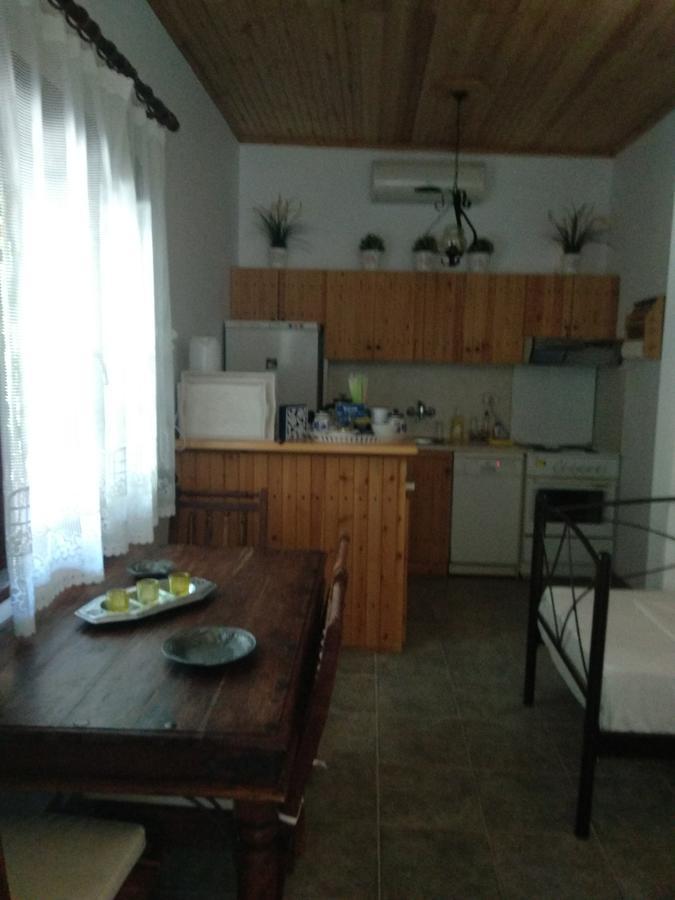 Kesi Holiday Home Потістіка Екстер'єр фото